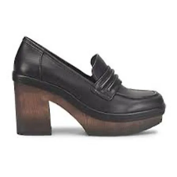 Corks Regina Hill platform loafers women’s size 10