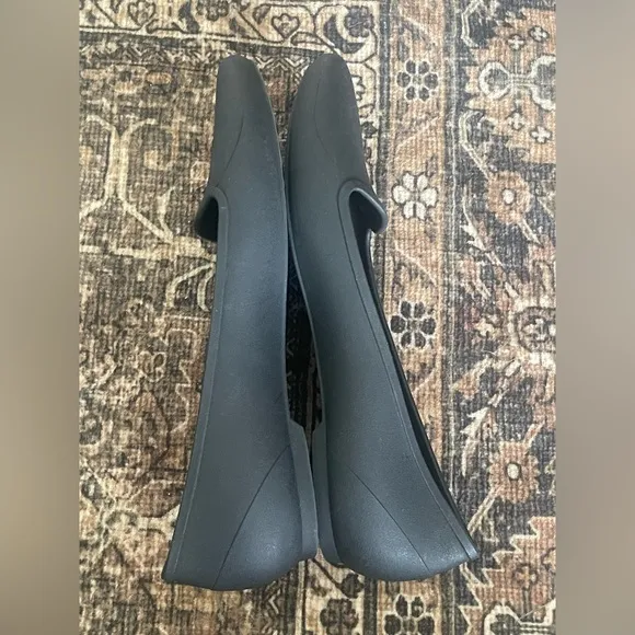 Crocs Eve Ballet Flat Pointed Toe Slip On Iconic Comfort Black Womens's Size 11
