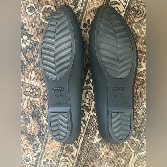 Crocs Eve Ballet Flat Pointed Toe Slip On Iconic Comfort Black Womens's Size 11