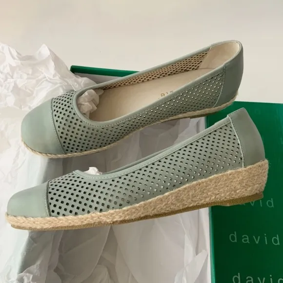 David Tate Womens Nadine Closed Toe Espadrilles Wedge Heel Shoes Mule 7.5 Narrow