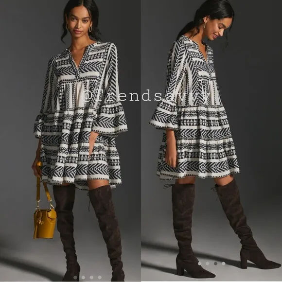 DEVOTION TWINS EMBROIDERED ELLA V-NECK TUNIC DRESS ANTHROPOLOGIE NAVY BLUE NWT