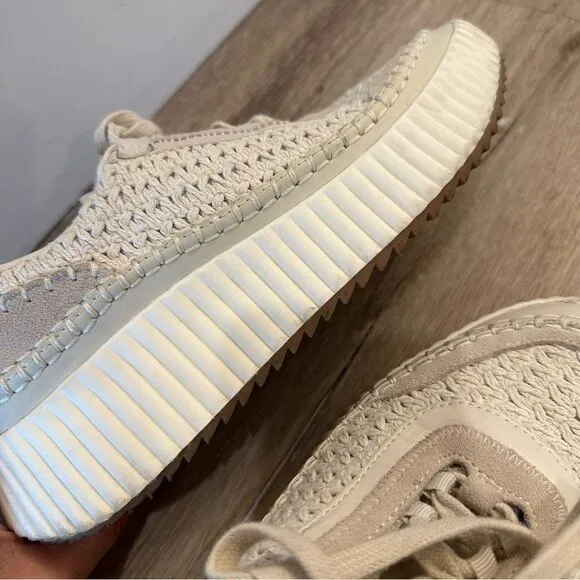 Dolce Vita Dolen Sneakers in Sandstone Knit size 8.5