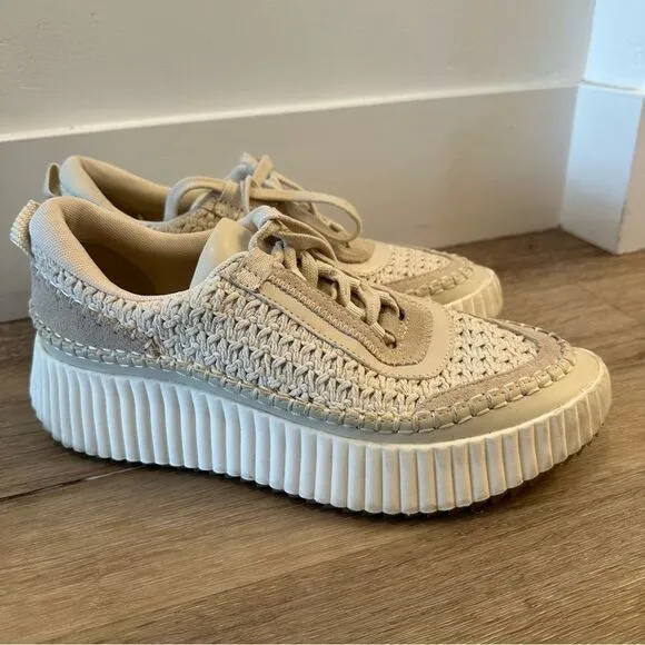 Dolce Vita Dolen Sneakers in Sandstone Knit size 8.5