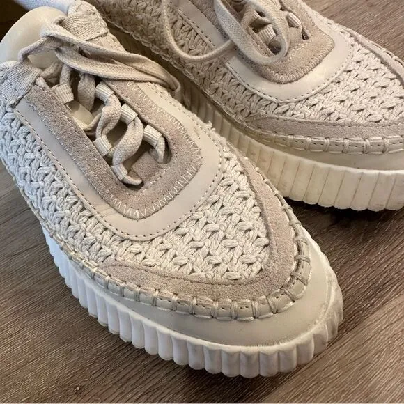 Dolce Vita Dolen Sneakers in Sandstone Knit size 8.5