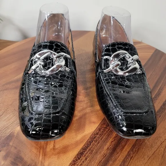 Donald Pliner Bristol Black Croc Leather Loafers Oversized Chain Accent Size 8.5