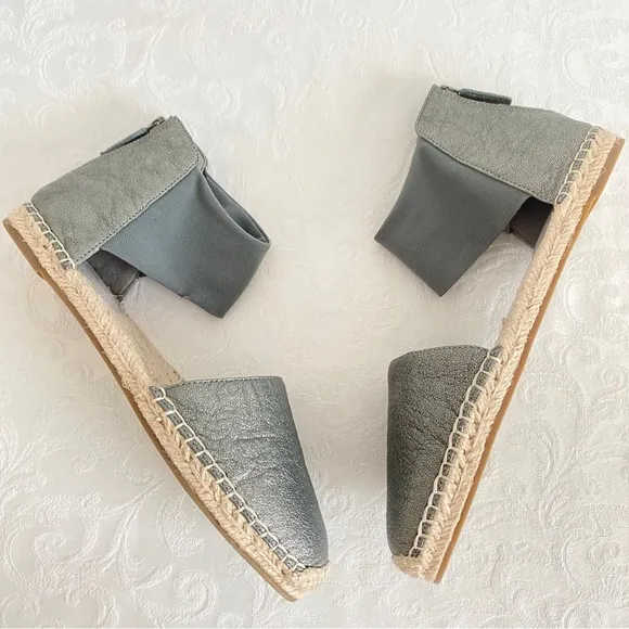 EILEEN FISHER Coy Skimmer Espadrille Flat in Gunmetal