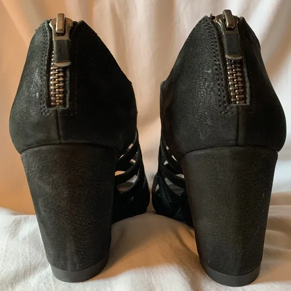 Eileen Fisher 'Dewey' black strappy wedge sandals