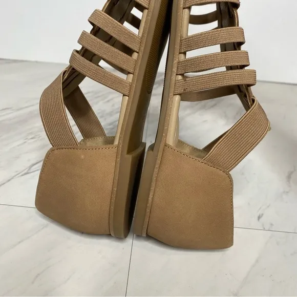 Eileen Fisher Rato Tan Nubuck Strappy Sandal 7.5