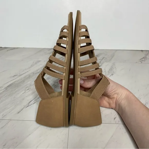Eileen Fisher Rato Tan Nubuck Strappy Sandal 7.5