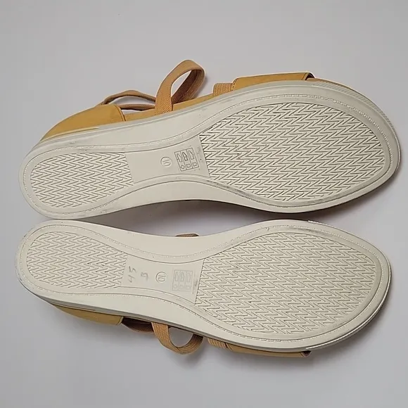 Eileen Fisher yellow strappy elastic sporty sandals women's size 10