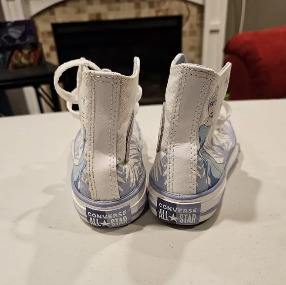 EUC Converse x Frozen 2 Youth Chuck Taylor All Star High Top - Kids 12