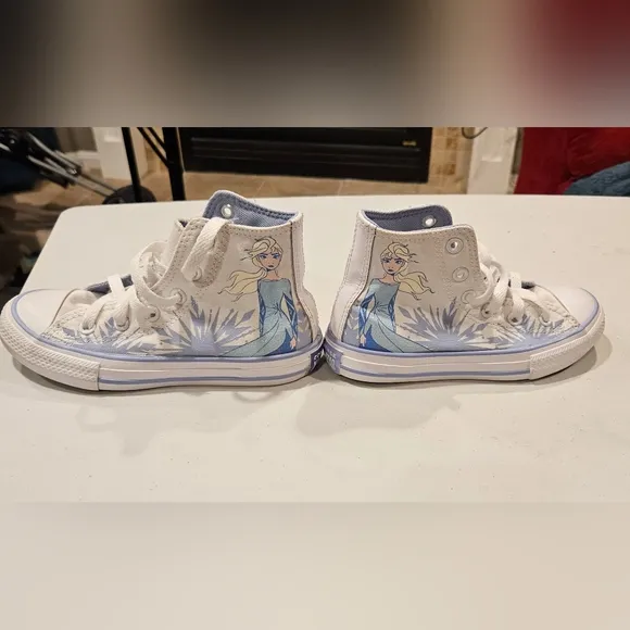 EUC Converse x Frozen 2 Youth Chuck Taylor All Star High Top - Kids 12