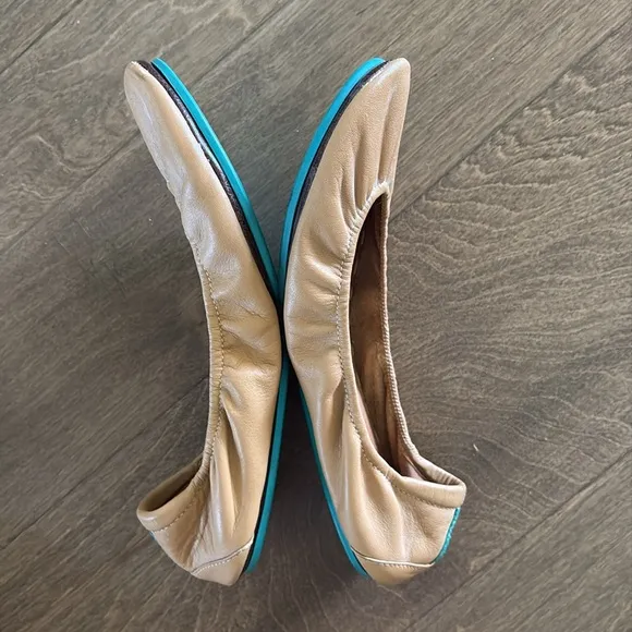 EUC Tieks Ballet Flats Camel Tan Size 10