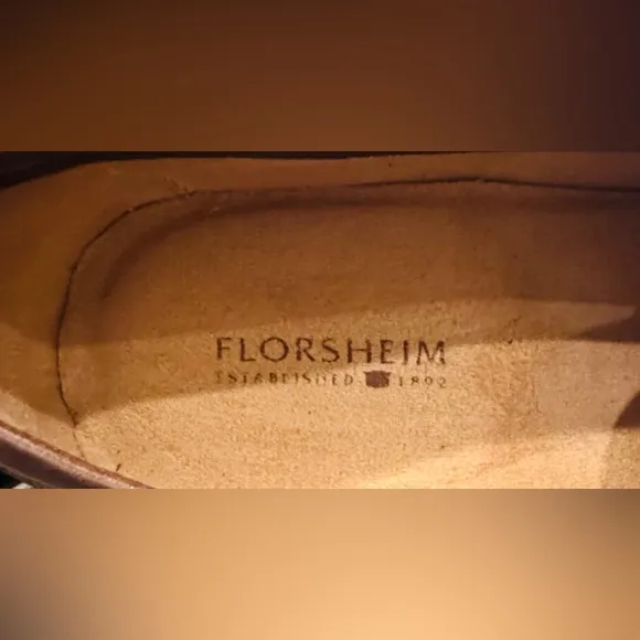 Florsheim 11393 Tassel Stitched Pinch Moc Comfort Dress Loafers Mens size 9M