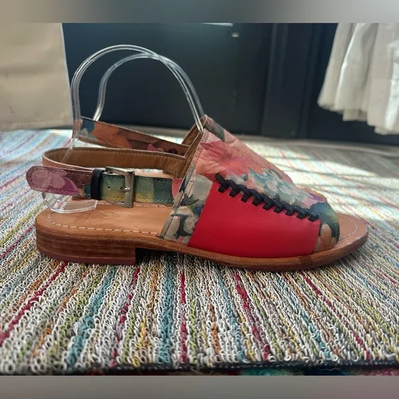 Fluevog EXCELLENT River Tigris flat slingback floral leather sandal - 10/10.5