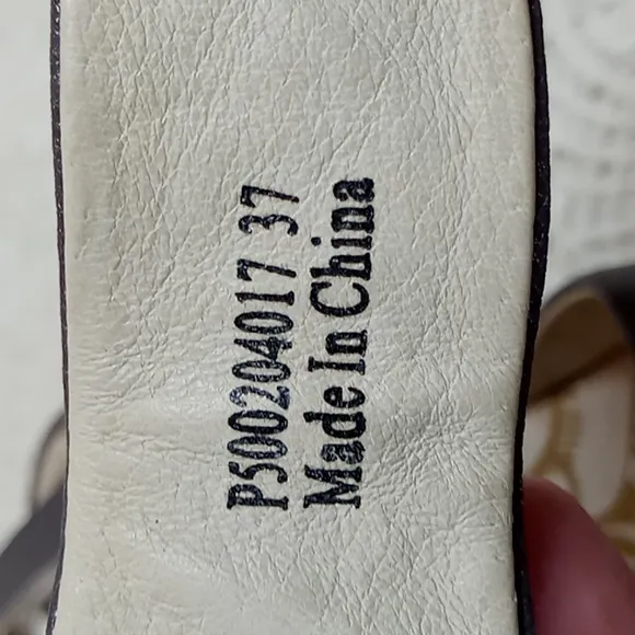 Fly London &quot;Yula&quot;  Gray Leather Wedge Sandals Size 37/6.5
