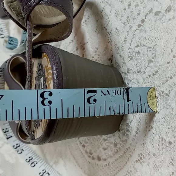 Fly London &quot;Yula&quot;  Gray Leather Wedge Sandals Size 37/6.5