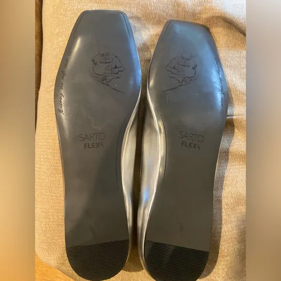 Franco Sarto Amaya A-Flexa Women's Ballet Flats. Size 10.
