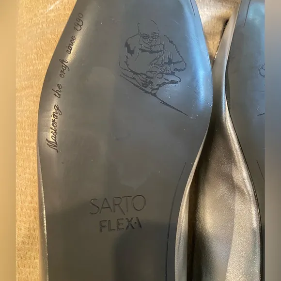 Franco Sarto Amaya A-Flexa Women's Ballet Flats. Size 10.