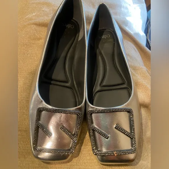 Franco Sarto Amaya A-Flexa Women's Ballet Flats. Size 10.