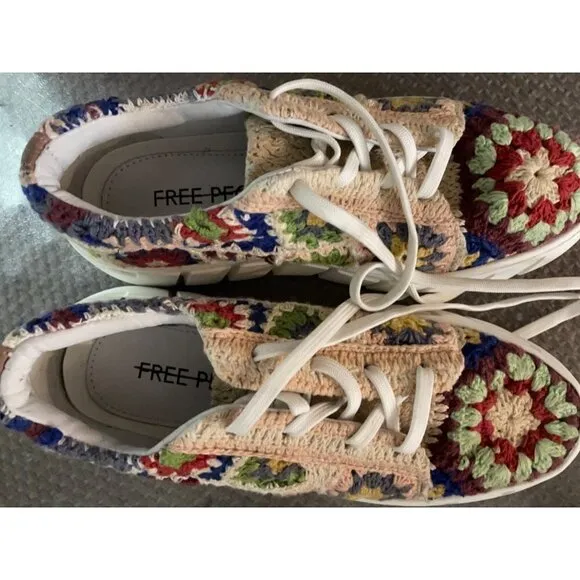 Free People Catch Me If You Can Crochet Flower Sneaker EU 38 US 8 New Colorful