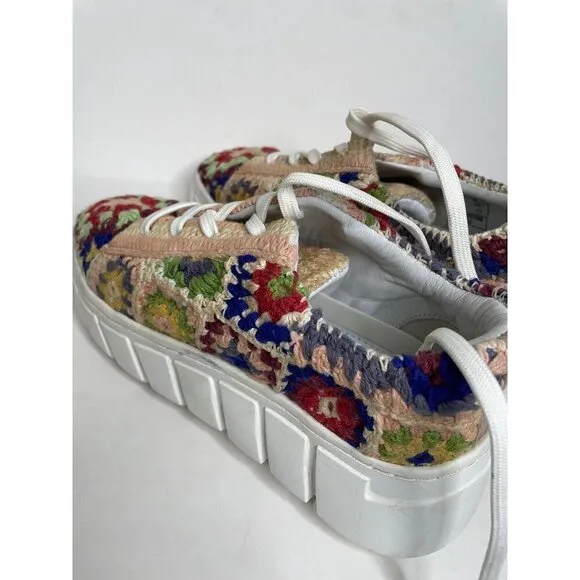 Free People Catch Me If You Can Crochet Flower Sneaker EU 38 US 8 New Colorful