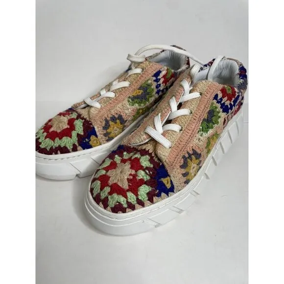 Free People Catch Me If You Can Crochet Flower Sneaker EU 38 US 8 New Colorful