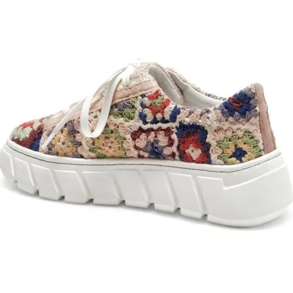 Free People Catch Me If You Can Crochet Flower Sneaker EU 38 US 8 New Colorful