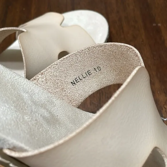 G. C. Shoes Nellie beige cutout flat slide sandals