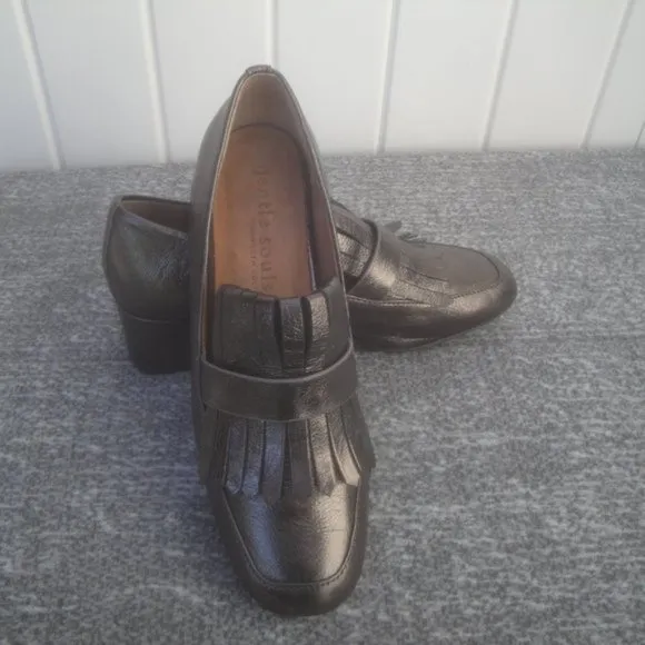 Gentle Souls by Kenneth Cole Ethan Kilty Toe Low Heel Dress Pump NEW Size 8