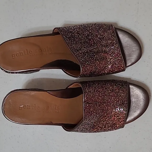 Gentle Souls by Kenneth Cole Glittered heeled sandals size 8