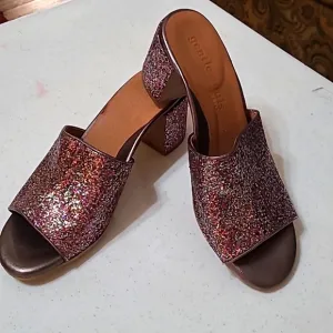 Gentle Souls by Kenneth Cole Glittered heeled sandals size 8