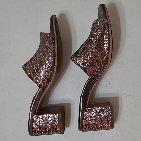 Gentle Souls by Kenneth Cole Glittered heeled sandals size 8