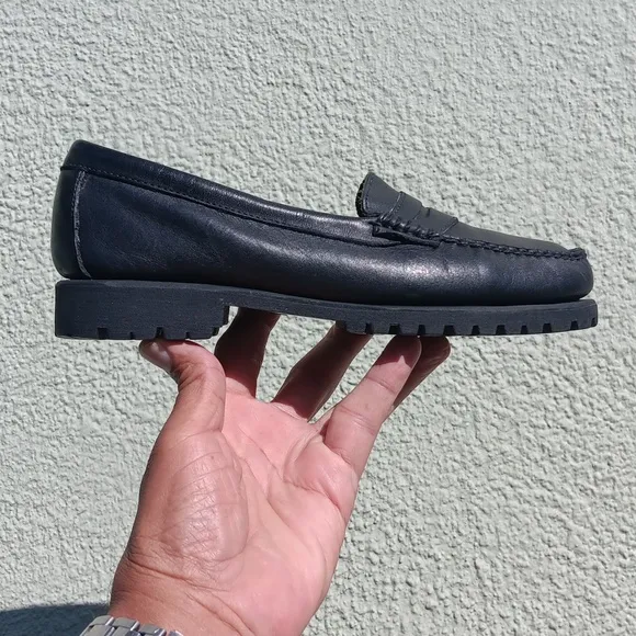 G.H.Bass Ladies Weejuns Black Genuine Leather Classic Penny Loafers