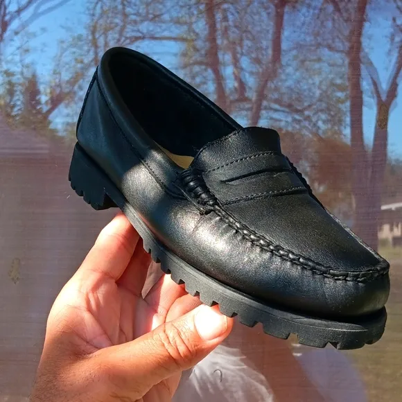 G.H.Bass Ladies Weejuns Black Genuine Leather Classic Penny Loafers