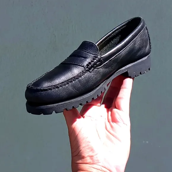 G.H.Bass Ladies Weejuns Black Genuine Leather Classic Penny Loafers