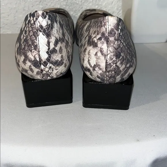 Gianni Bini Black and White Flats with Snakeskin Print