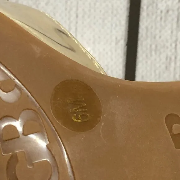 Gianni Bini Gold Heel Sandal Like New Condition Size 6M
