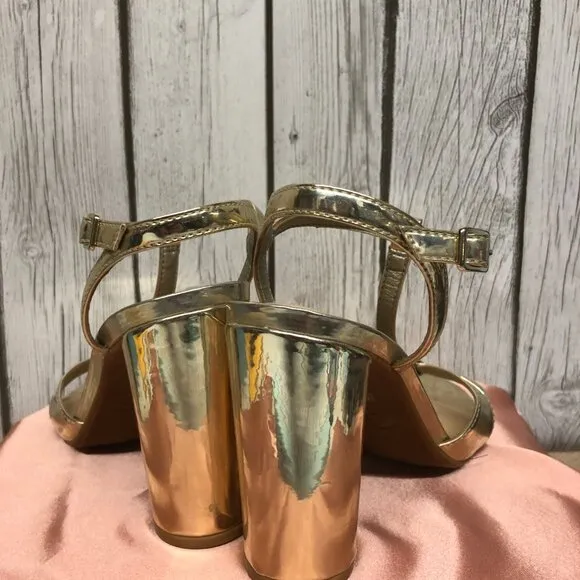 Gianni Bini Gold Heel Sandal Like New Condition Size 6M