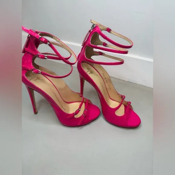 Giuseppe Zanotti Fuchsia Strappy Sandals
