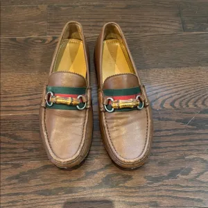 Gucci Men's Brown Loafers with Green and Red Accents