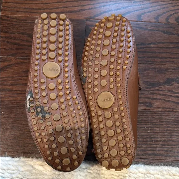 Gucci Men's Brown Loafers with Green and Red Accents