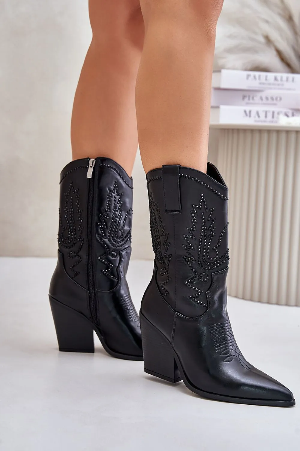 Heel boots