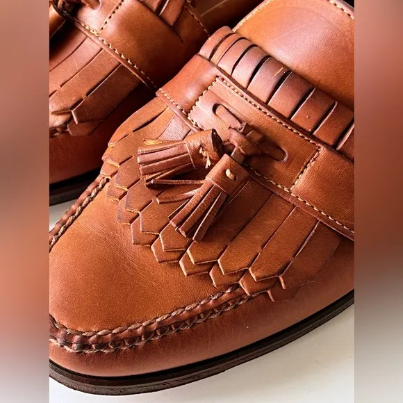 H.S. Trask Shoes Mens Size 11M  Chestnut Brown Leather Tassel Loafers Kiltie