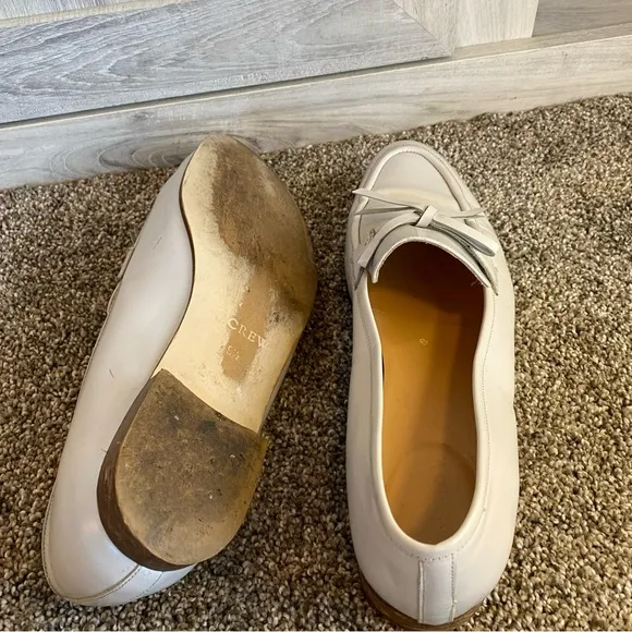 J Crew Women’s  9.5 white cream Academy Loafers Leather Slip On Flats Bow Detail