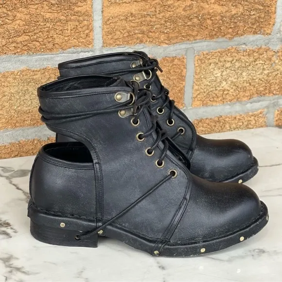 Jeffrey Campbell Rosie cutout boot size 7