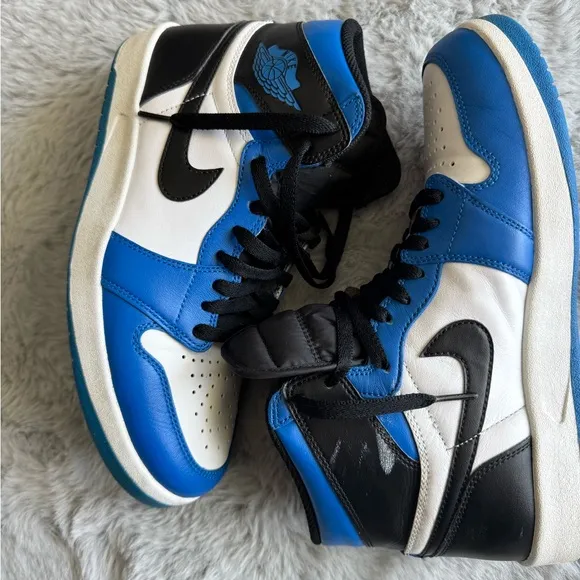 Jordan 1.5.    Nike Air Blue and White High-Top Sneakers