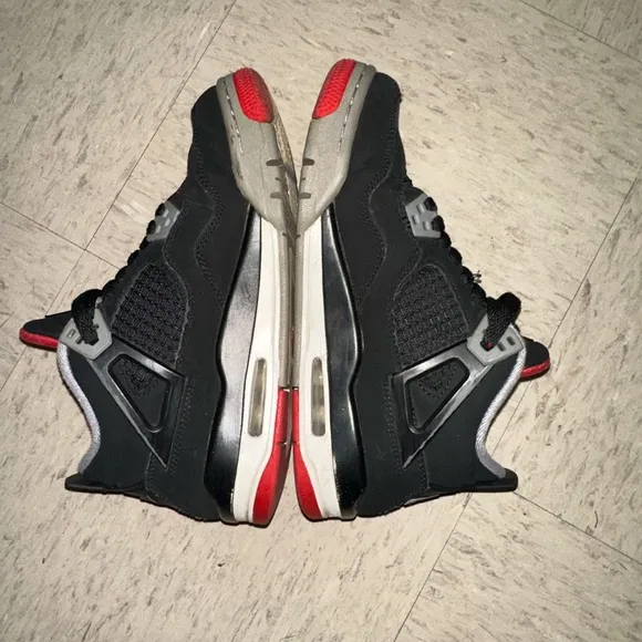 Jordan 4 bred grade school