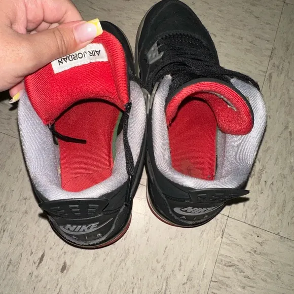 Jordan 4 bred grade school