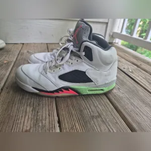 Jordan Craig White and Black Sneakers High-Top